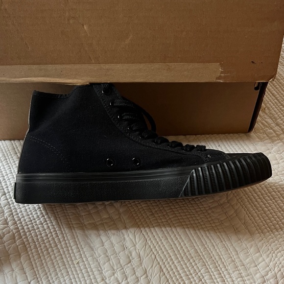 P.F. Flyers unisex Black Canvas Sneakers women’s size 9.5 men’s suze 8. - Picture 8 of 13